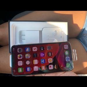 iPhone 11 pro max gold 64gb sprint